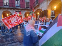 Gijón salió a la calle: marcha del Humedal al Ayuntamiento contra la impunidad en Palestina